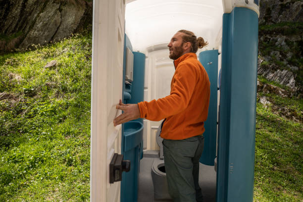 Best Portable toilet rental cost  in Highlands, NC